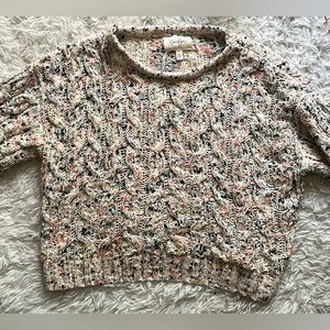 Oversized knit sweater with cute color detailing | Size: Small